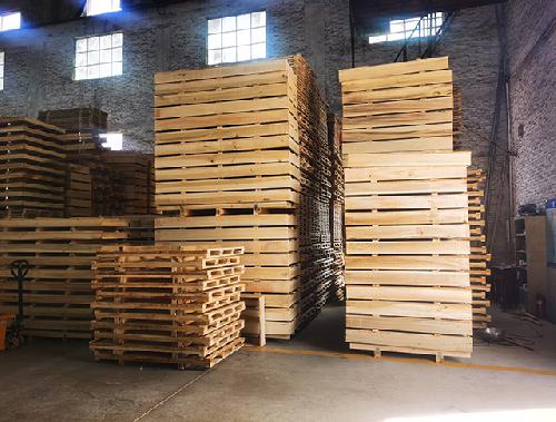 洛陽木托盤生產(chǎn)車間正面